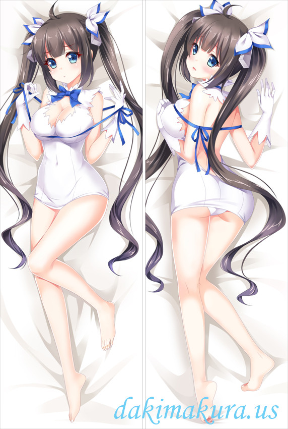 Is It Wrong to Try to Pick Up Girls in a Dungeon - Hestia anime love pillowcase